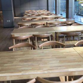 西安吾悅廣場(chǎng)美食城快餐桌椅批發(fā)案例