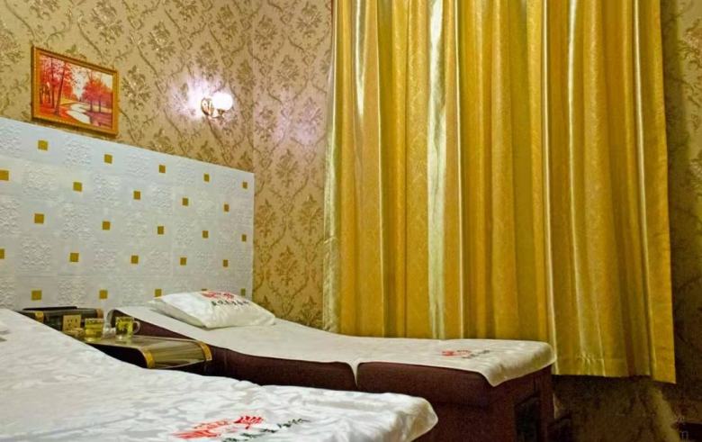 20220216/620c62fea1be8.jpg 足浴電動(dòng)沙發(fā)床.jpg