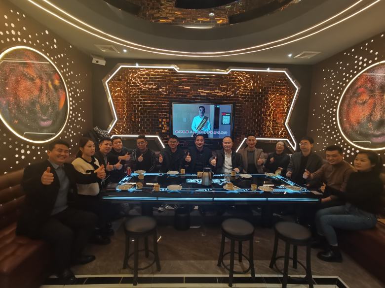 20220221/6213ab168ac9d.jpg 西安博菲克酒店家具業(yè)務(wù)團隊合影.jpg