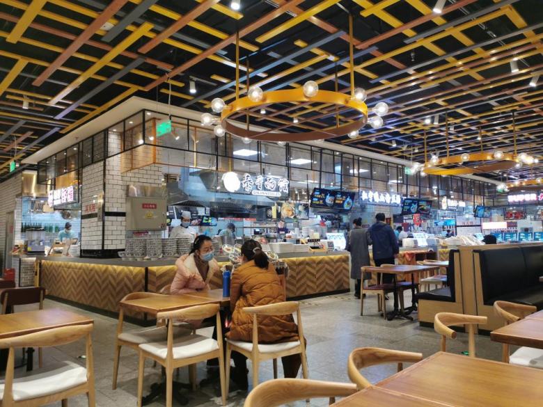 20221106/6367c3104c633.jpg 美食城餐桌椅交付完畢.jpg