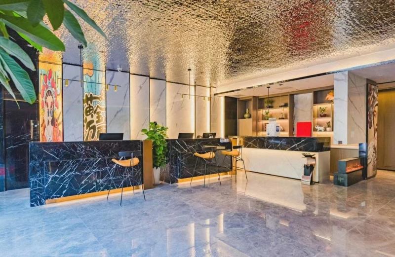 20230405/642ce4b8e64b1.jpg 酒店大堂吧臺安裝.jpg