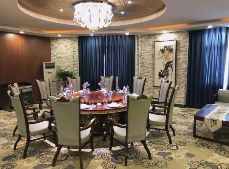 20230426/64487b9dc781c.jpg 酒店餐桌椅.jpg